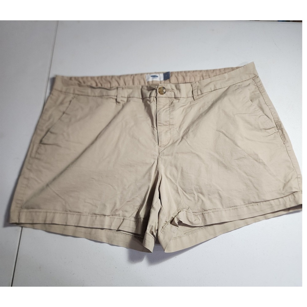 Old Navy Everyday Chino Shorts‎ Womens 16 Khaki Tan 3 Inch Inseam 119551-01